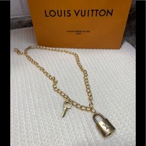 ❤️ Stunning Authentic Louis Vuitton LV Lock and Key & non brand Necklace.